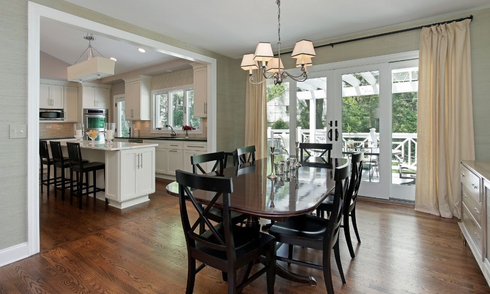 Blog Image with a Black Dining Room Table in a dining room